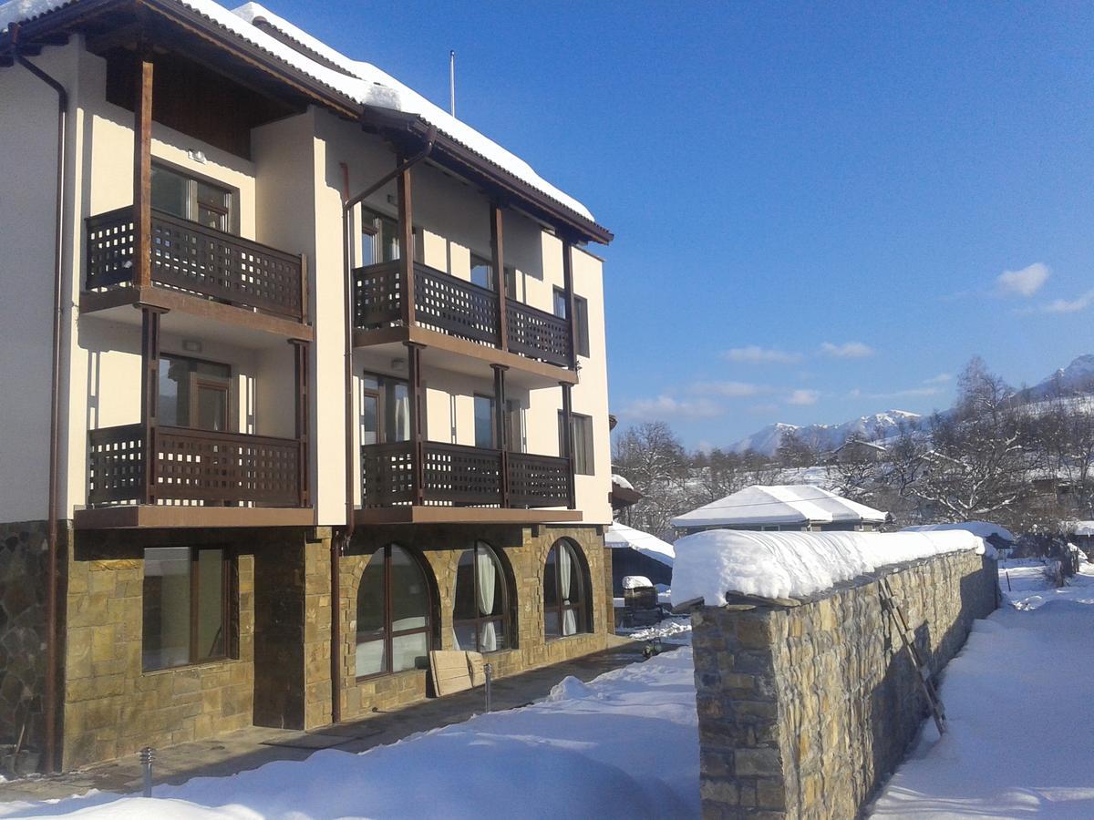 Family Hotel Balkana Apriltsi  Exterior foto